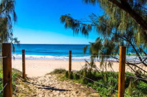 Funky Beachfront Buddina Box